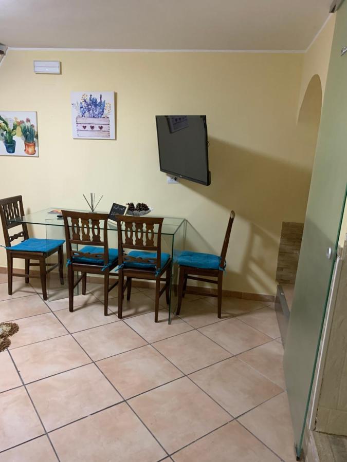 Da Walter,Holiday Home In The Centre Catania Exterior foto