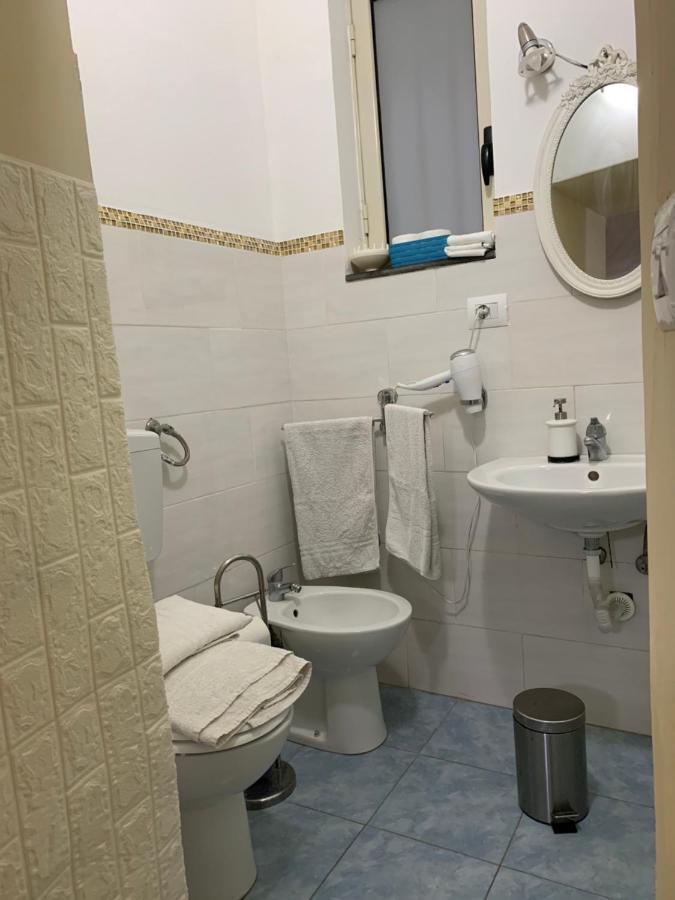 Da Walter,Holiday Home In The Centre Catania Exterior foto