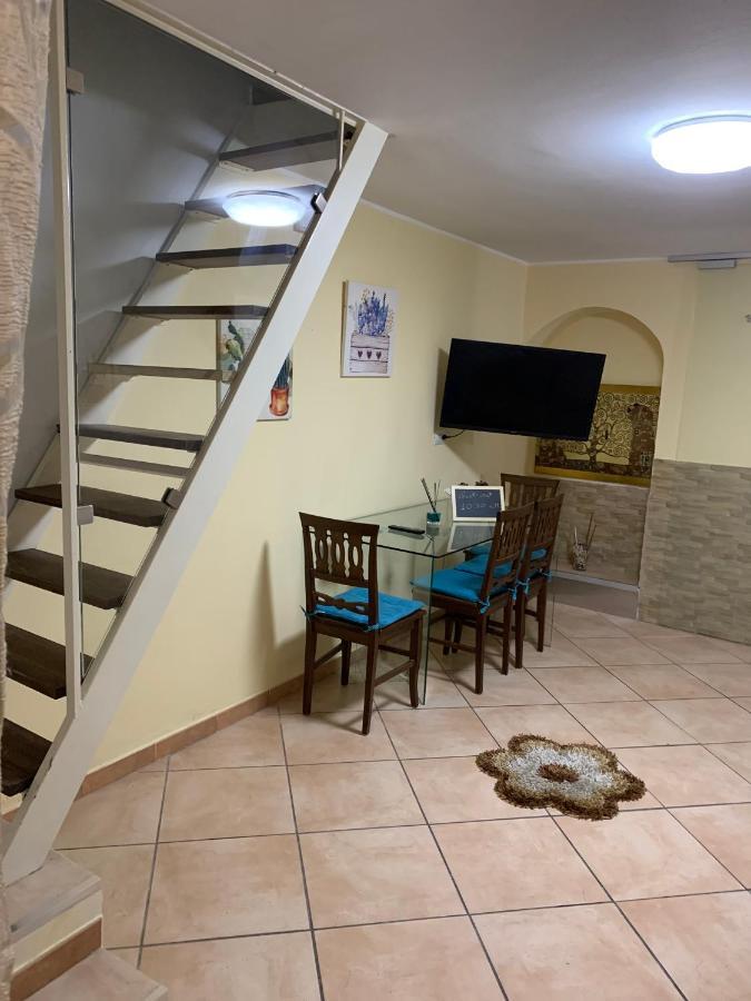 Da Walter,Holiday Home In The Centre Catania Exterior foto