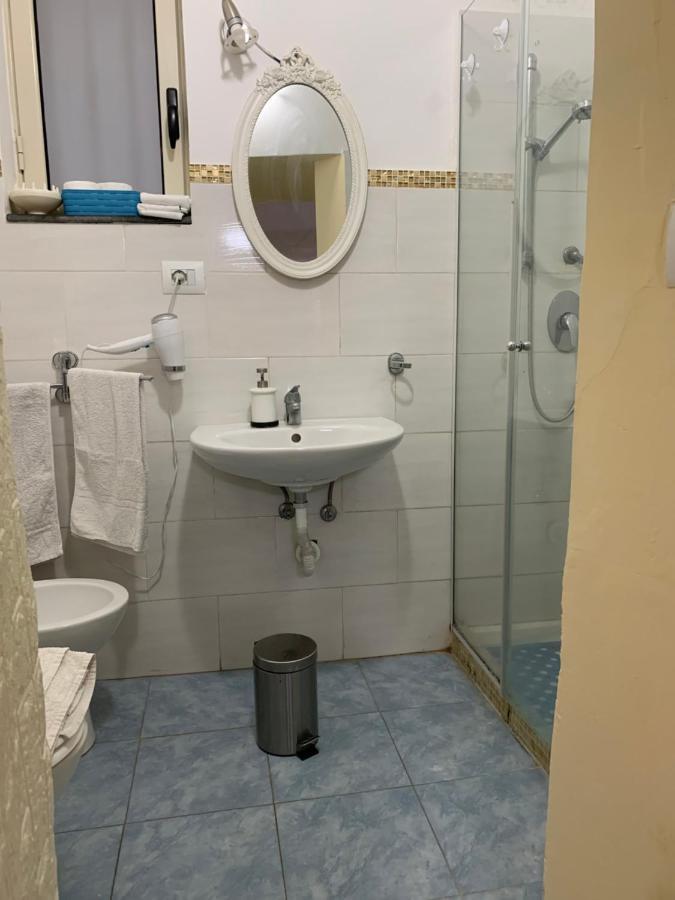 Da Walter,Holiday Home In The Centre Catania Exterior foto